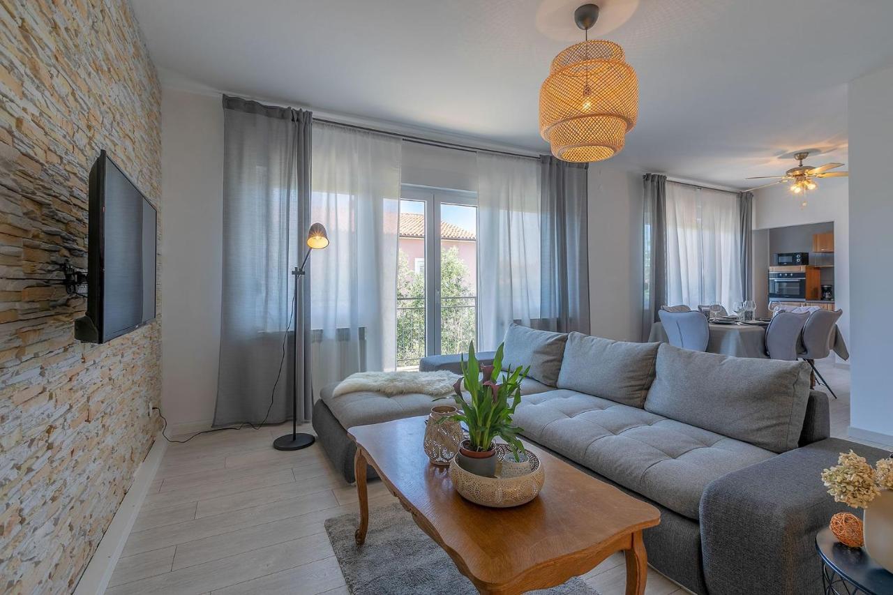 Premium 100M2 Sea View Apartment Ližnjan Eksteriør bilde