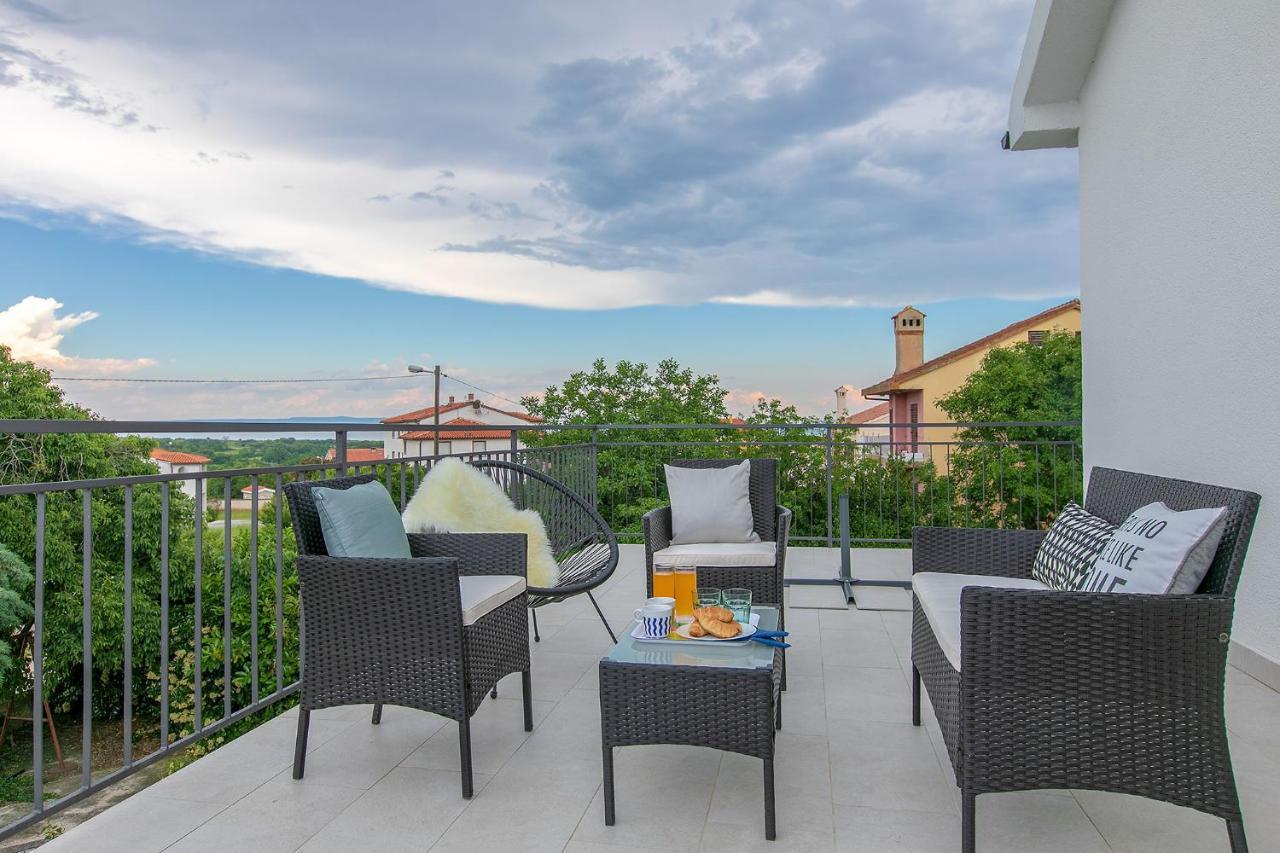 Premium 100M2 Sea View Apartment Ližnjan Eksteriør bilde