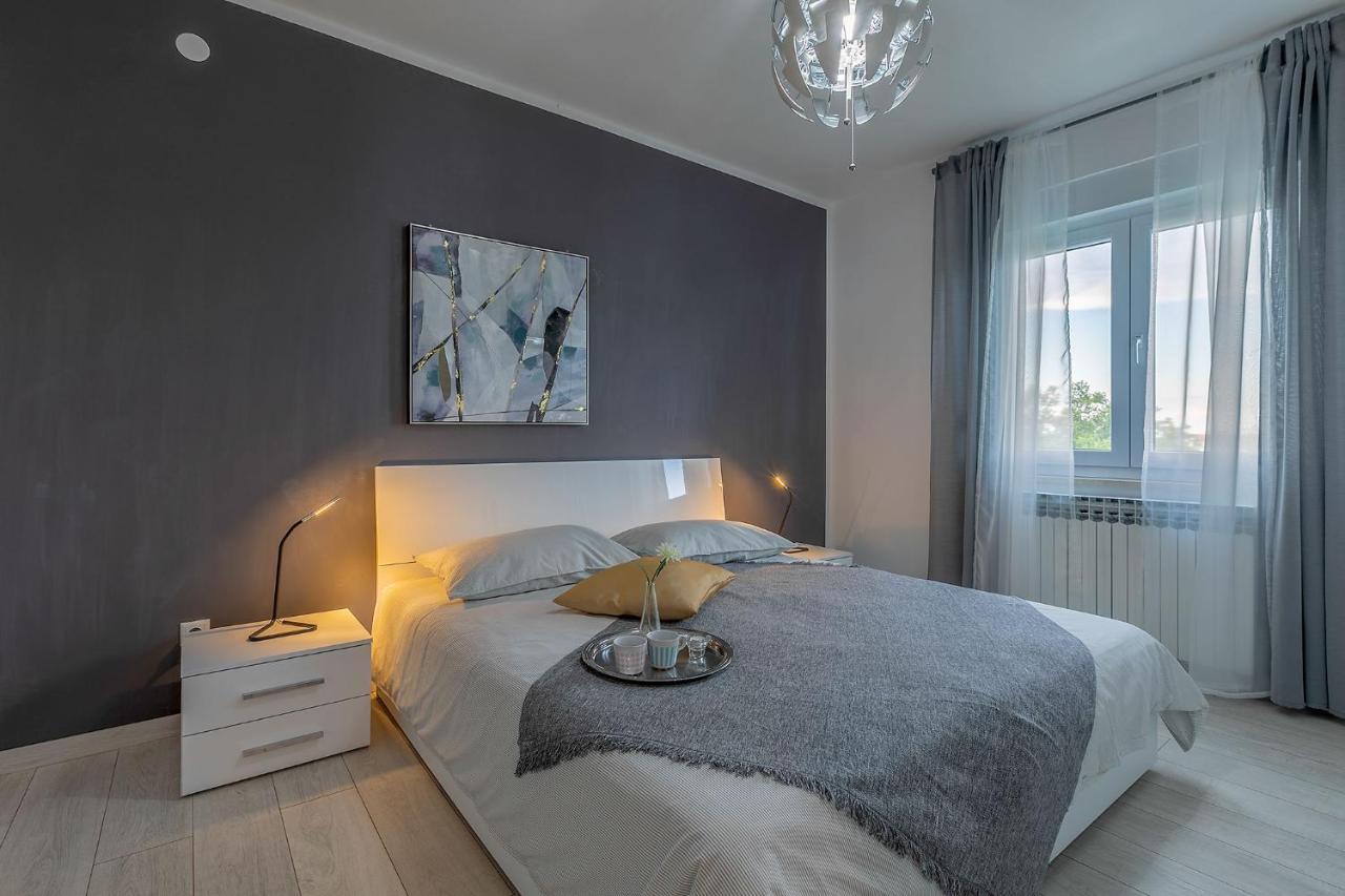 Premium 100M2 Sea View Apartment Ližnjan Eksteriør bilde